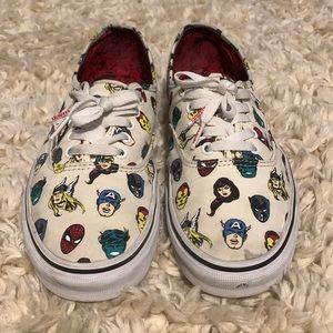 VANS x MARVEL Low Lace Up Sneaker. Mens Sz. 9 Multicolor 134171001 pre-owned